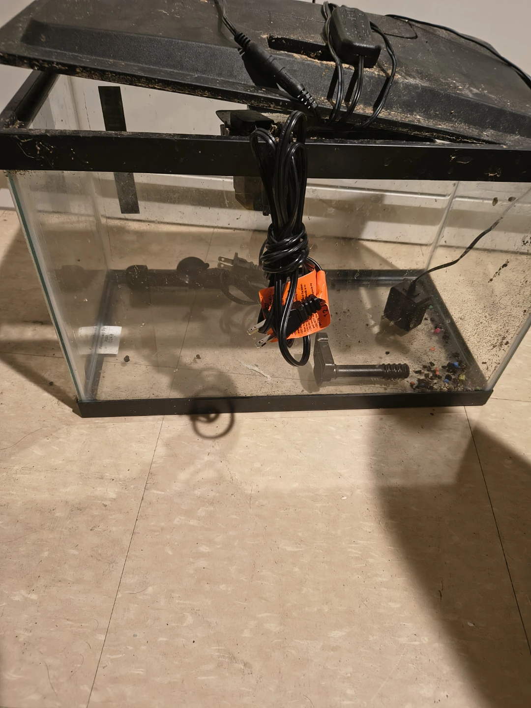 Aqueon 5.5 gallon kit with bonuses
