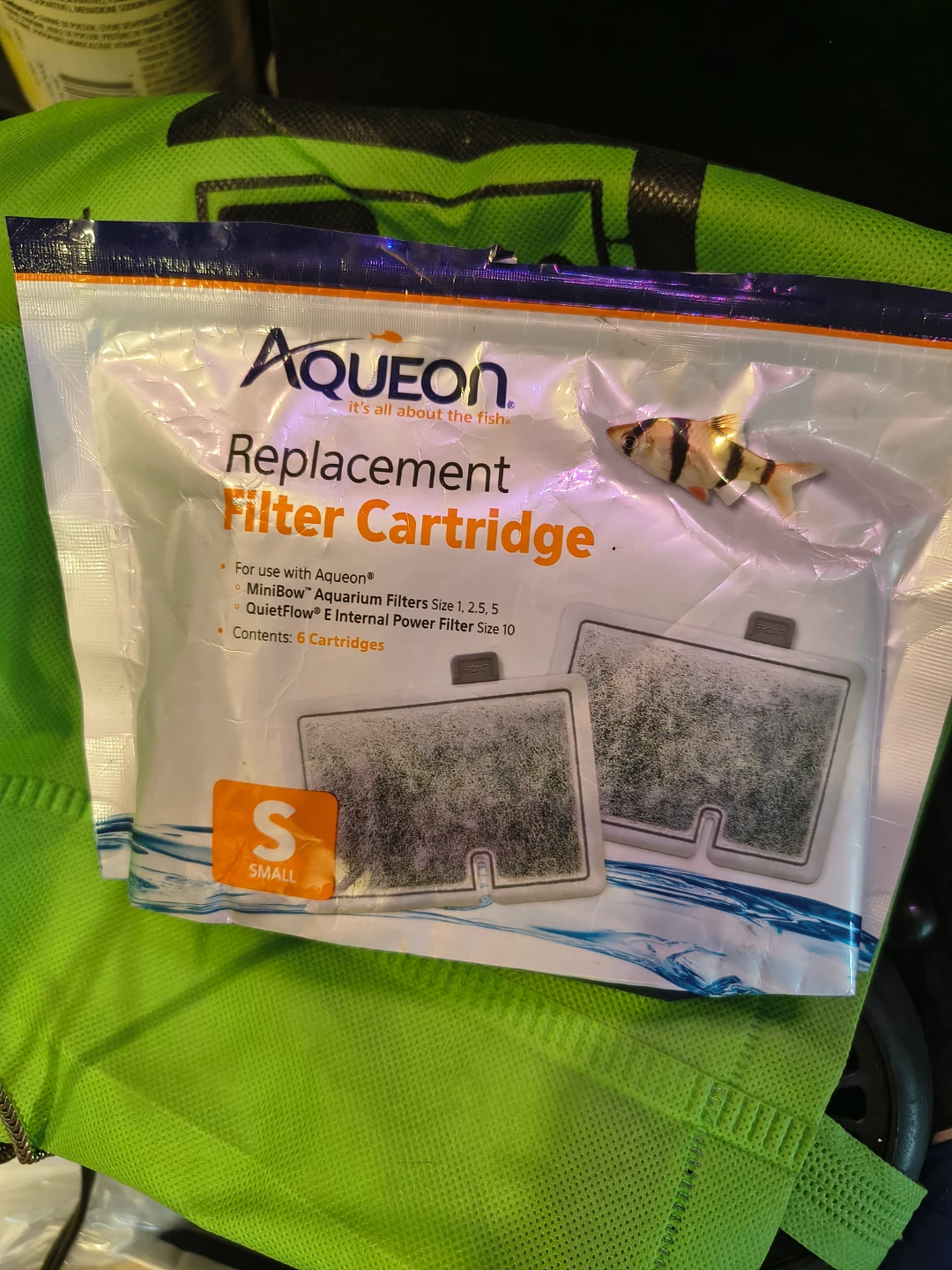 Aqueon 5.5 gallon kit with bonuses - photo 3