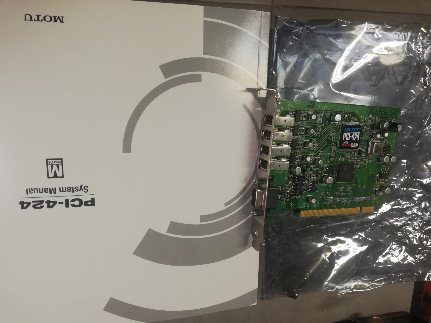 MOTU 2408 Audio Interface System with 424 PCI Card - photo 3