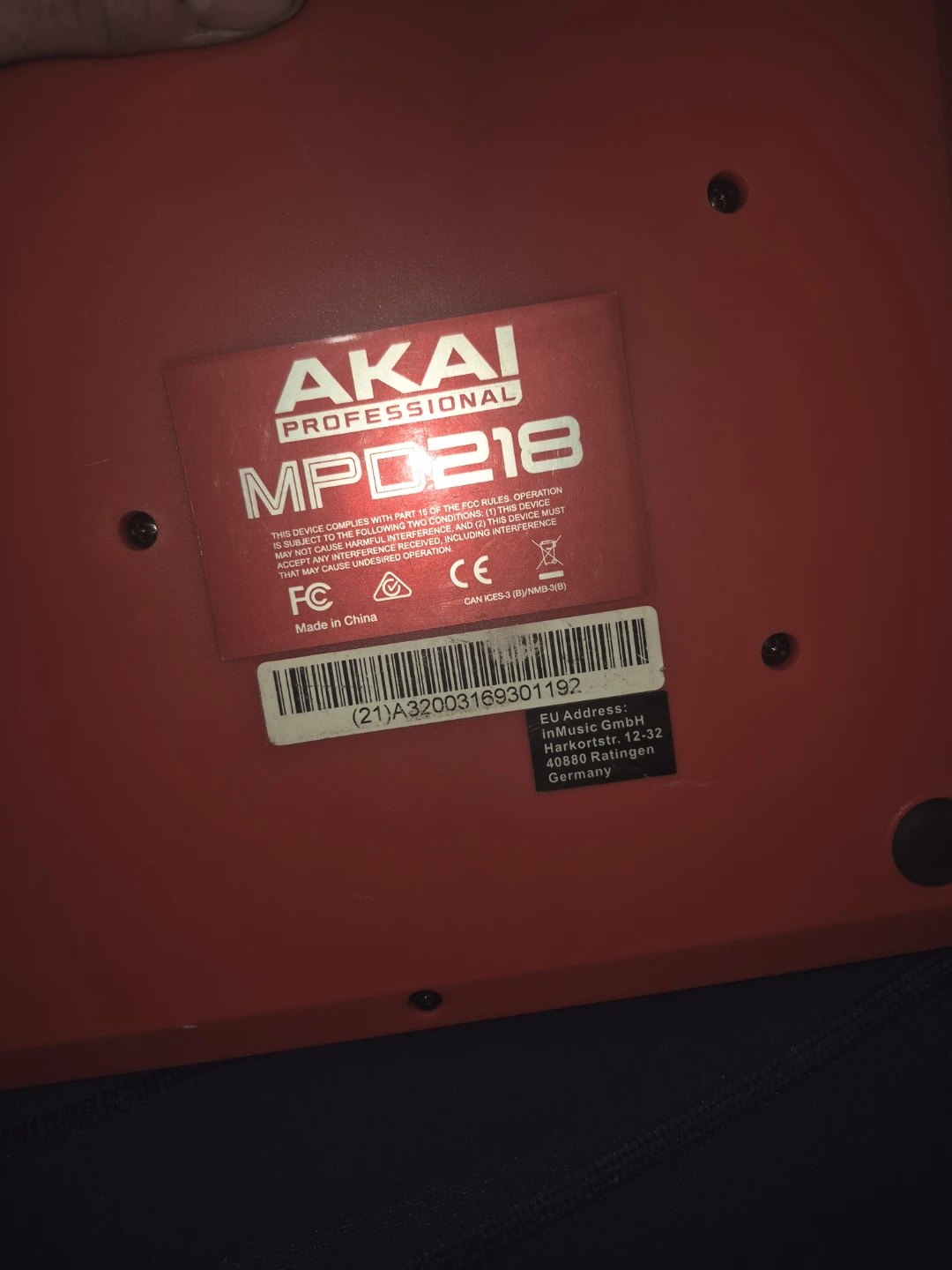 AKAI PROFESSIONAL MPD218 Pad Controller - photo 3