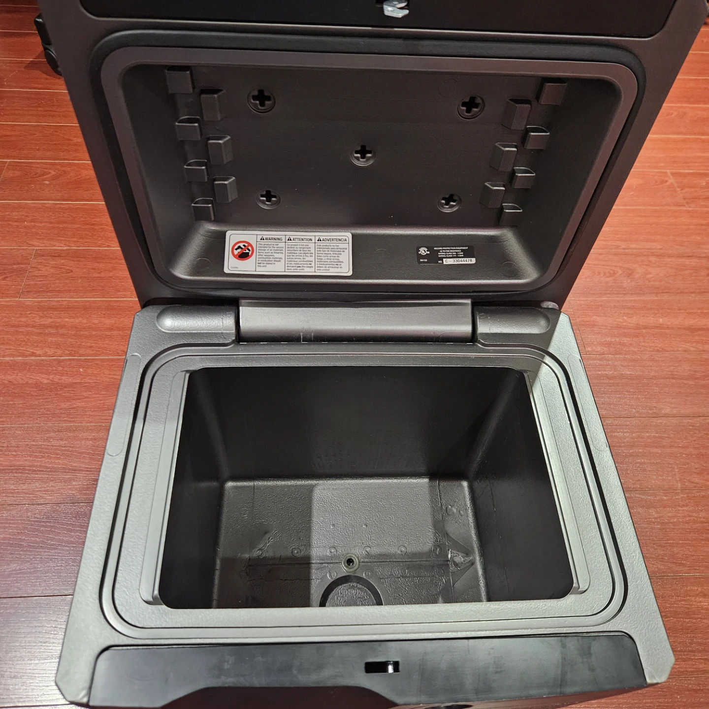 SentrySafe Fire Chest - photo 2