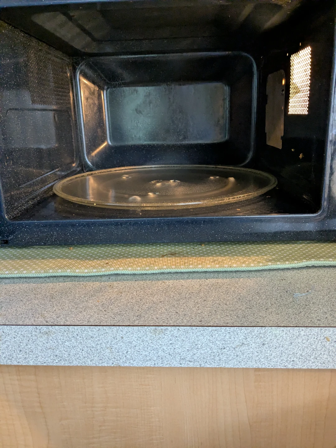Sleek Samsung Countertop Microwave - Stainless Steel Finish - photo 3