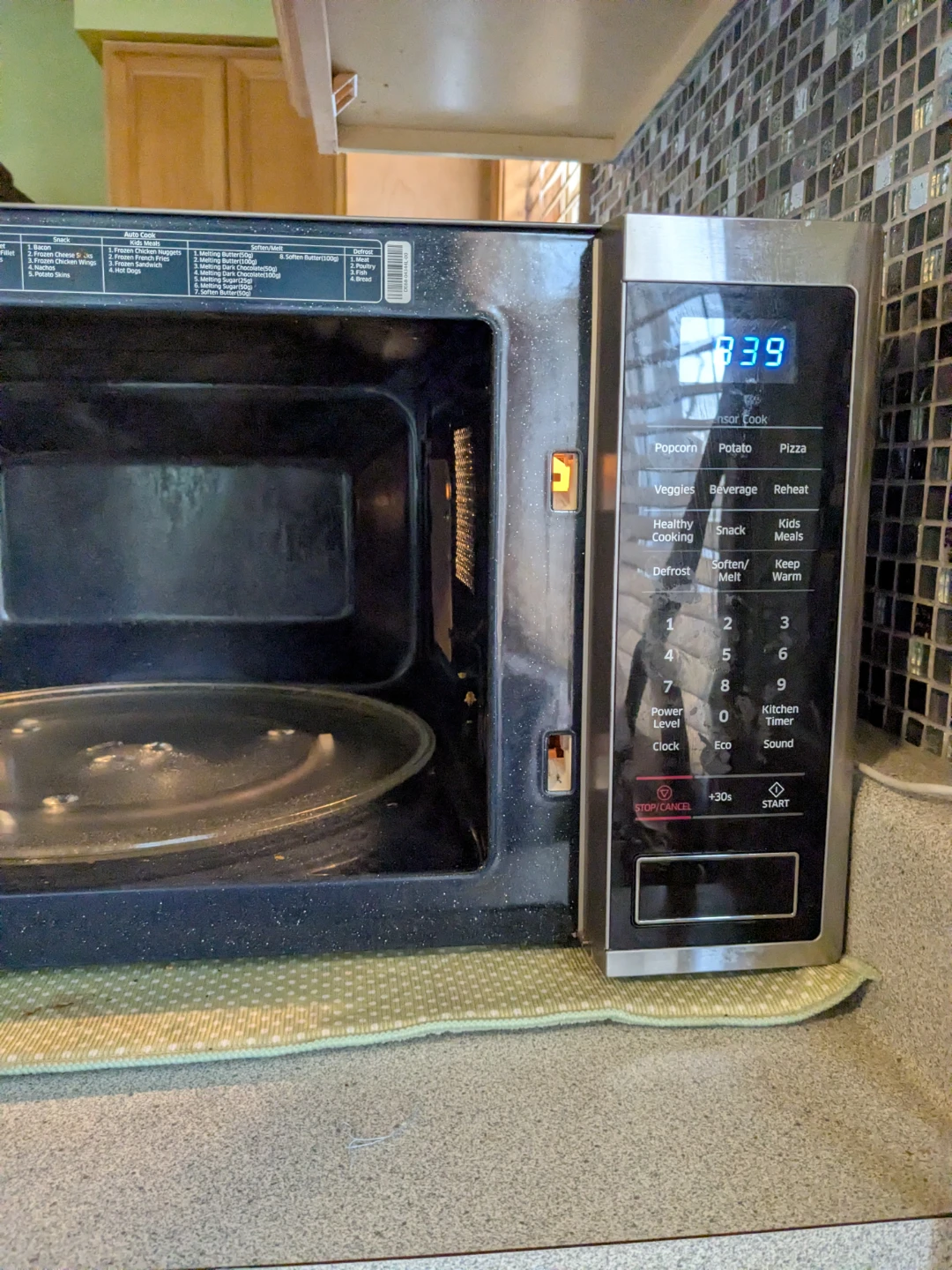 Sleek Samsung Countertop Microwave - Stainless Steel Finish - photo 5