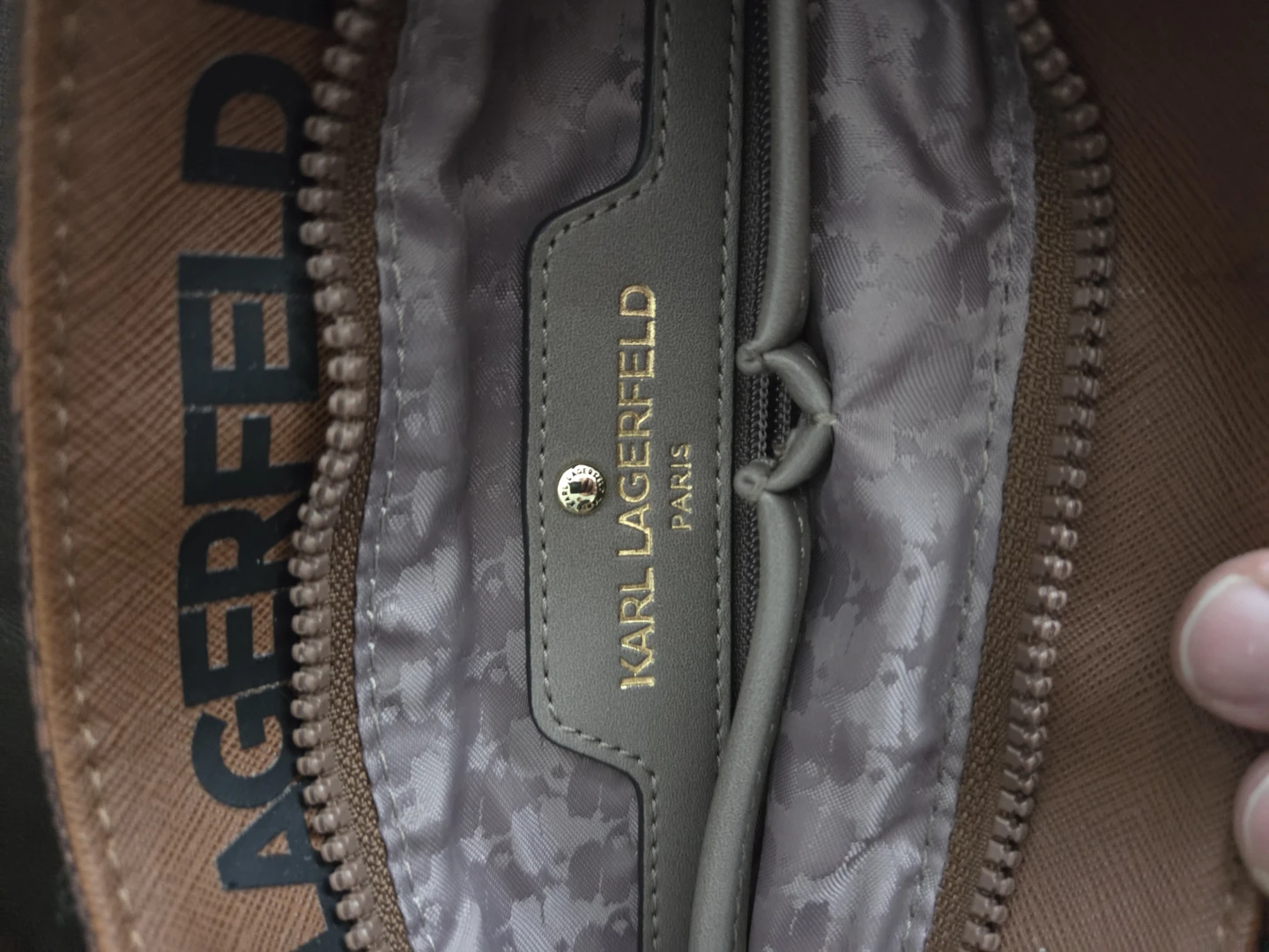 Karl Lagerfeld Paris Tote Bag - photo 5
