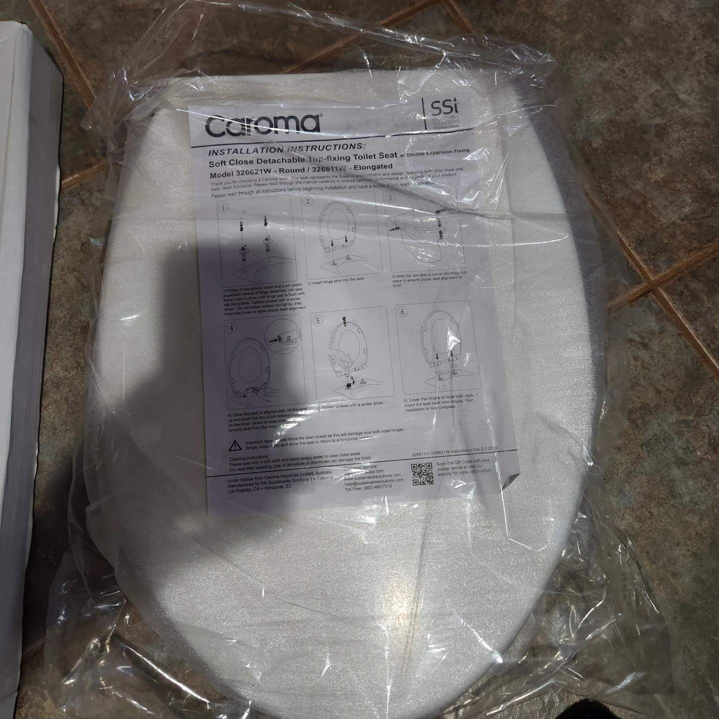 Caroma 326611w  Soft Close Detachable Elongated Toilet Seat - photo 2