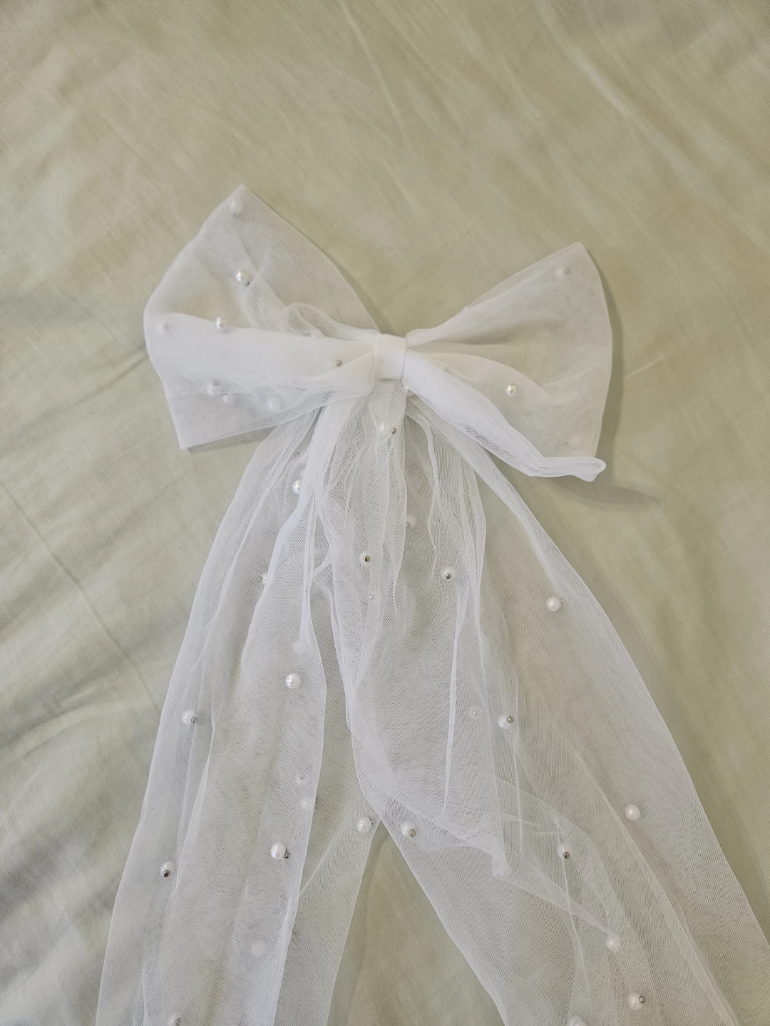 White Tulle Bow with Pearls - photo 3