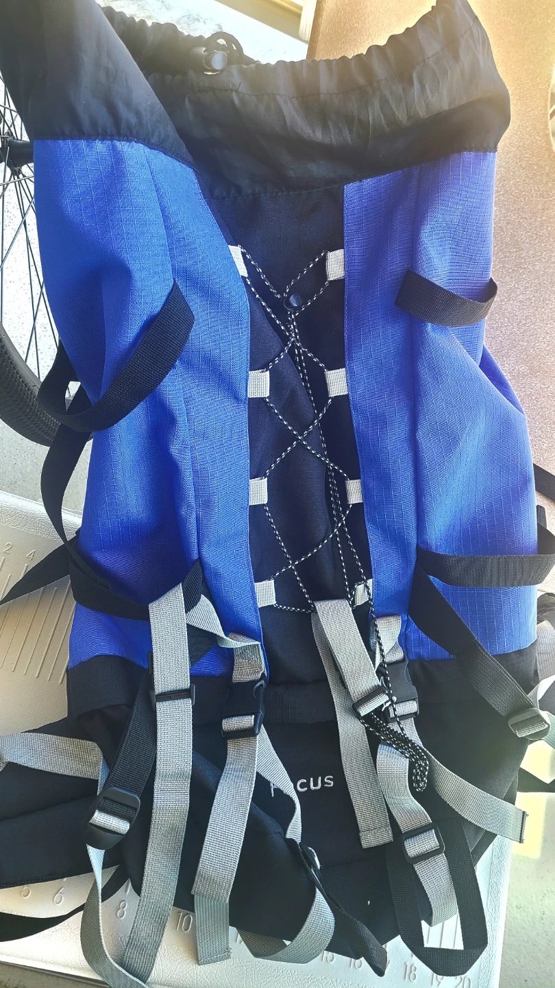 North 49 Focus 55 Backpack - Blue