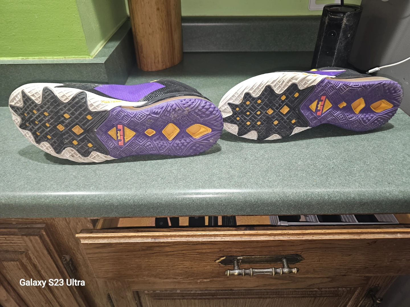 Nike LeBron James Basketball Shoes - photo 3