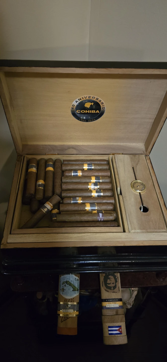 Cohiba 40th Anniversary Humidor - photo 3
