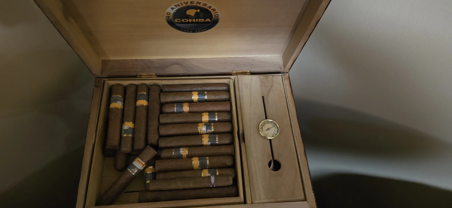 Cohiba 40th Anniversary Humidor - photo 4