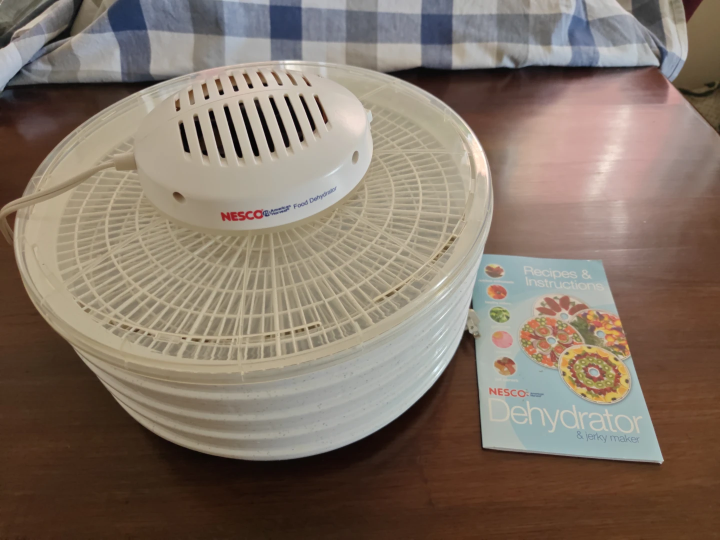 Nesco Food Dehydrator and Jerky Maker