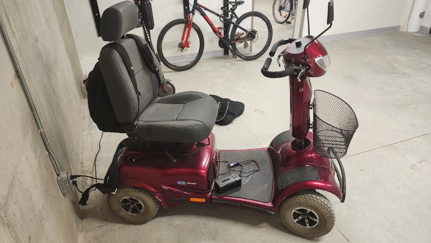 Heavy duty Meteor scooter - photo 2