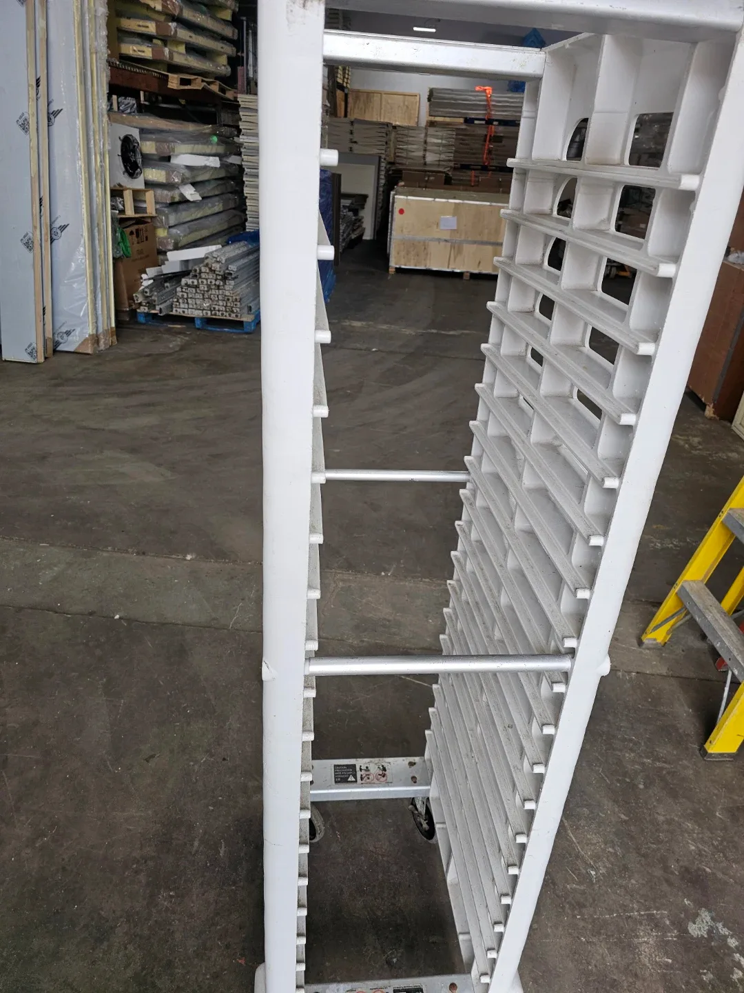Rubbermaid End Loader Rack - photo 3