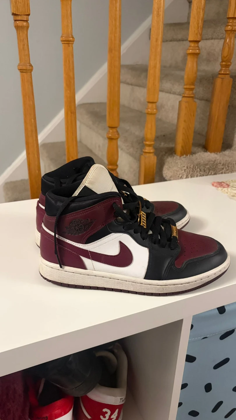 Air Jordan 1 Mid SE 'Brotherhood' Maroon Black White Sneakers - photo 2