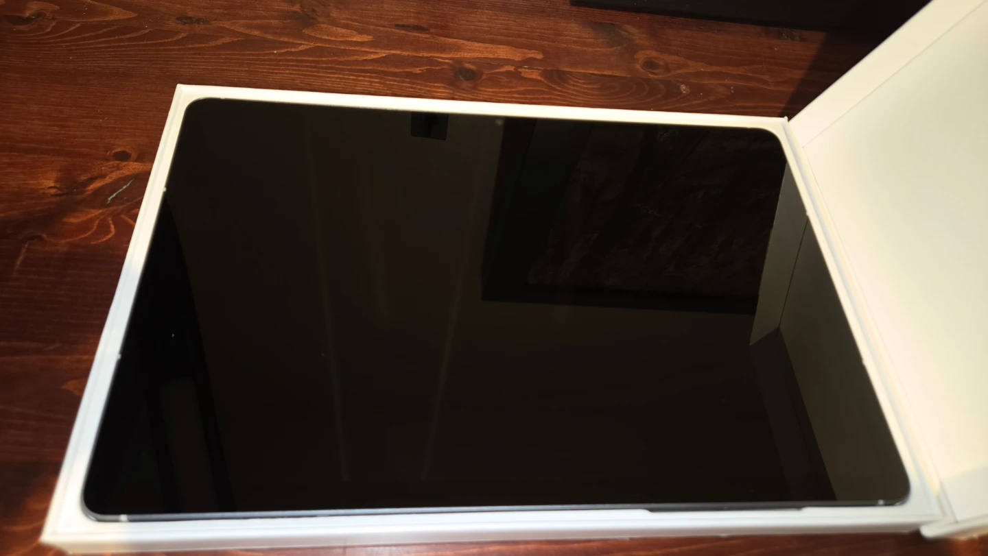 Samsung Galaxy Tab S10 FE Tablet with S Pen - photo 2