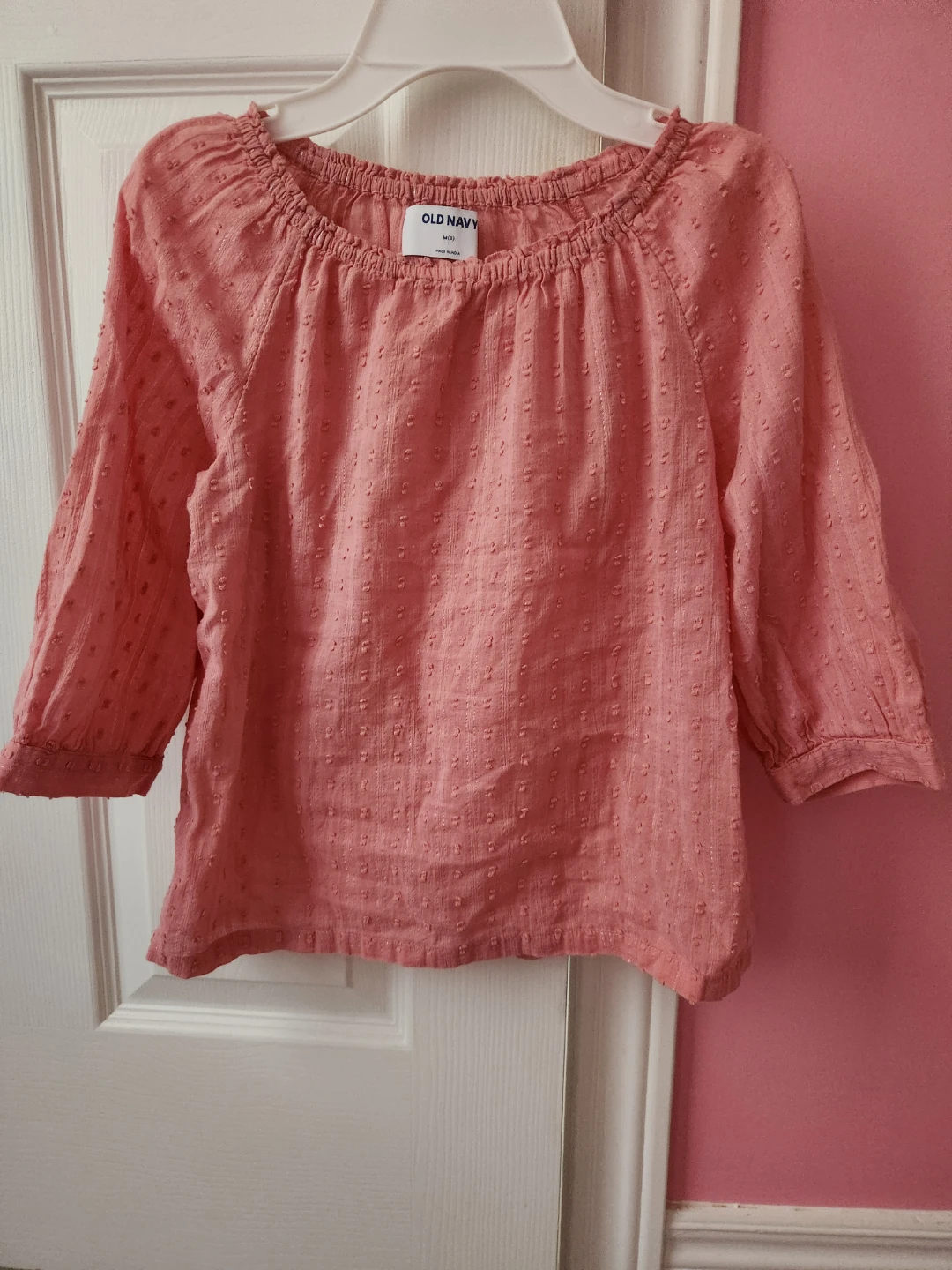 Old Navy Pink Textured Blouse - Size M (8)
