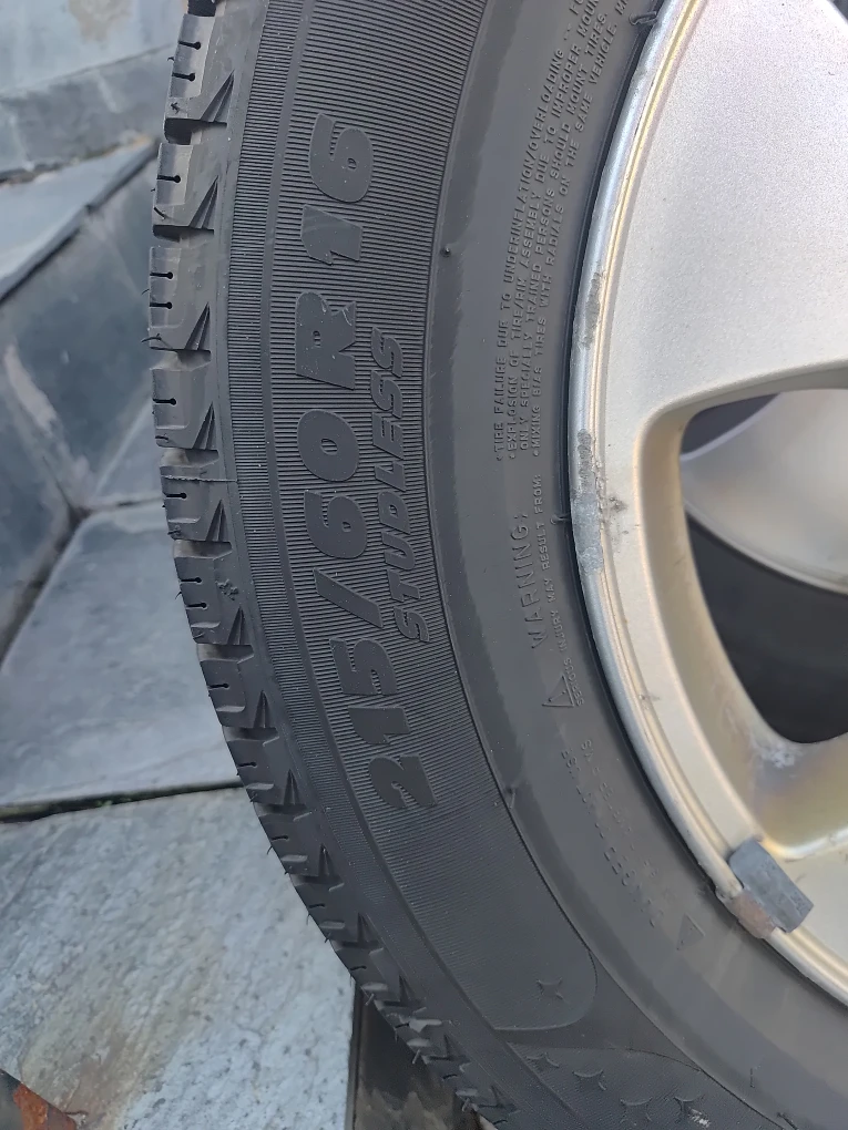 Set of 4 Winter tires on rims - photo 4