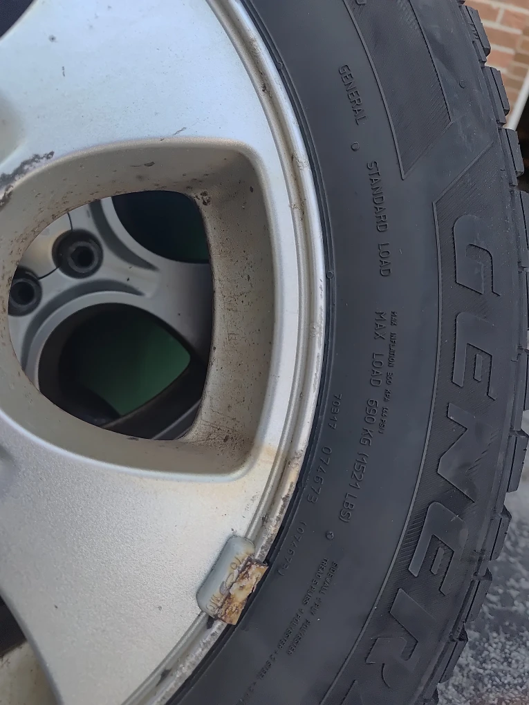 Set of 4 Winter tires on rims - photo 5