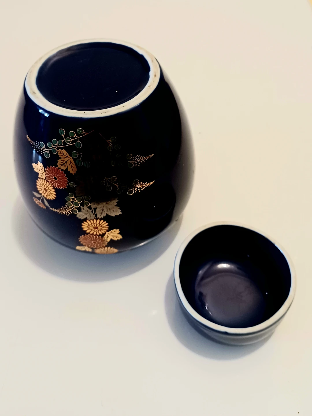 Cobalt Blue Porcelain Floral Vase - photo 3
