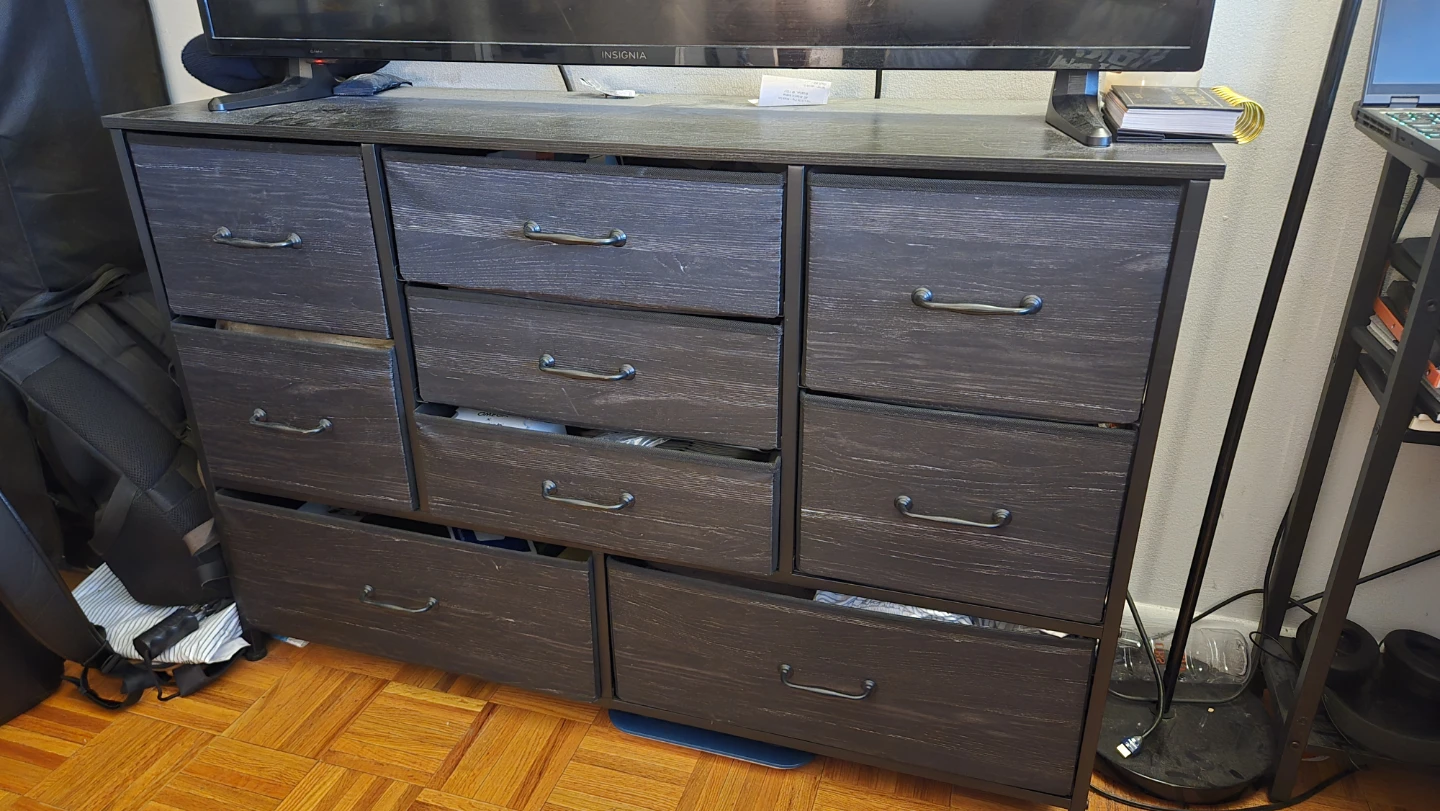 Buy and sell used "dresser" in Bronx | Karrot
