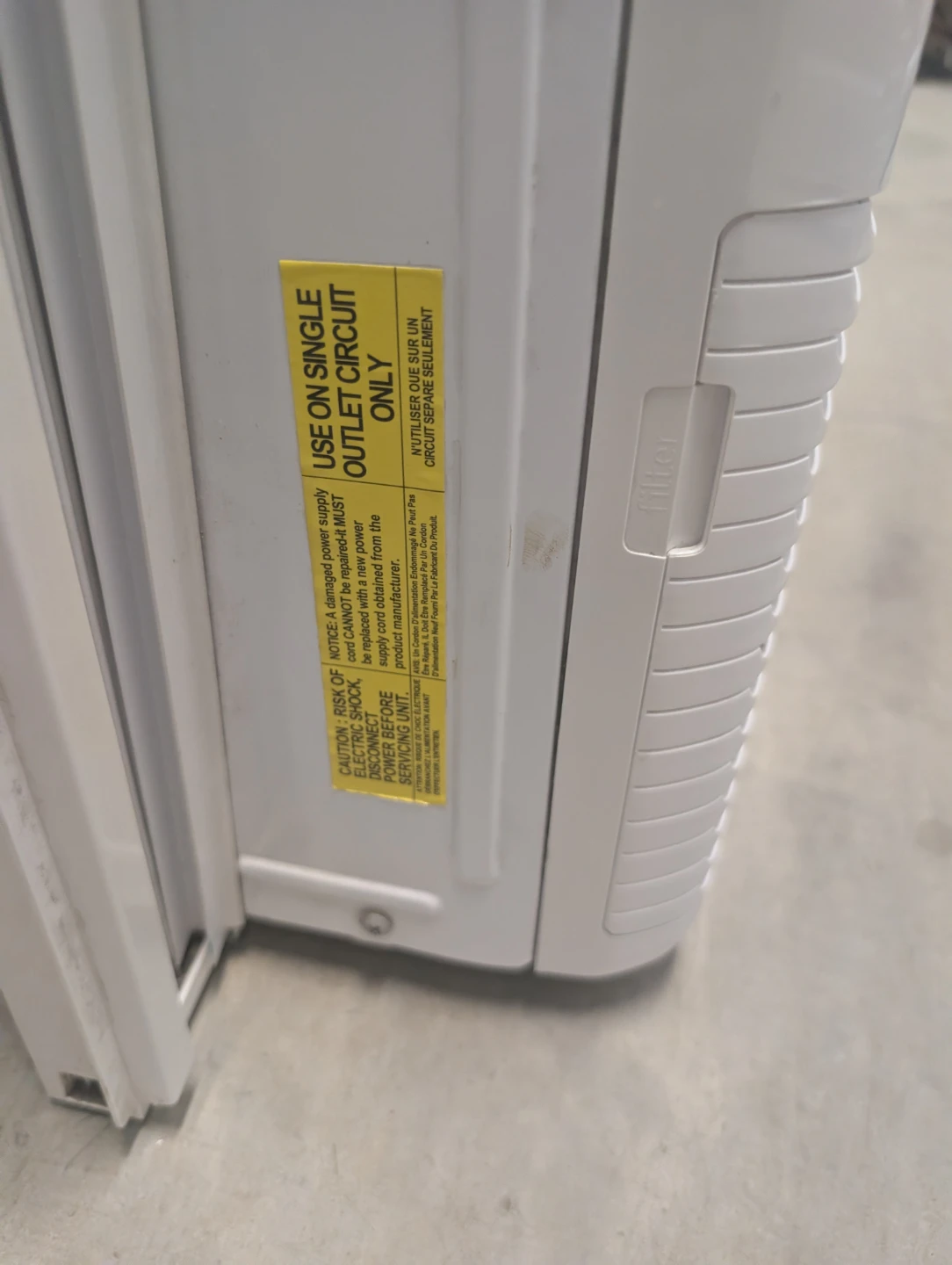 Frigidaire Window Air Conditioner 10,000 BTU - photo 4