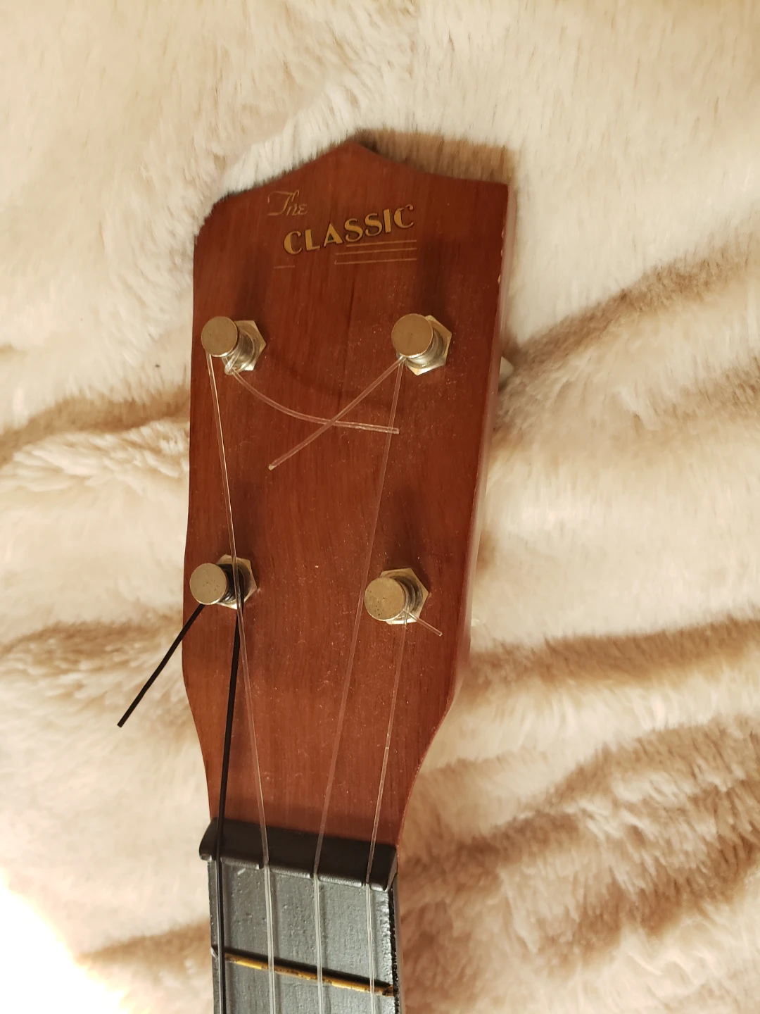 The Classic Ukulele with Case - photo 2
