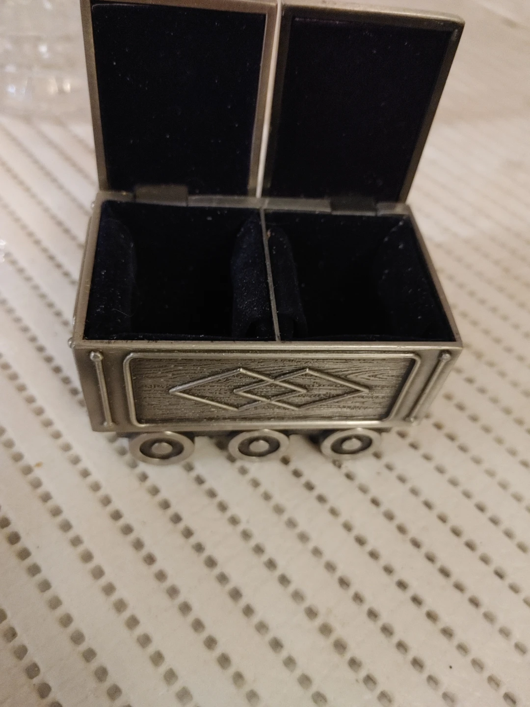First Tooth and First Curl Keepsake Box - photo 3