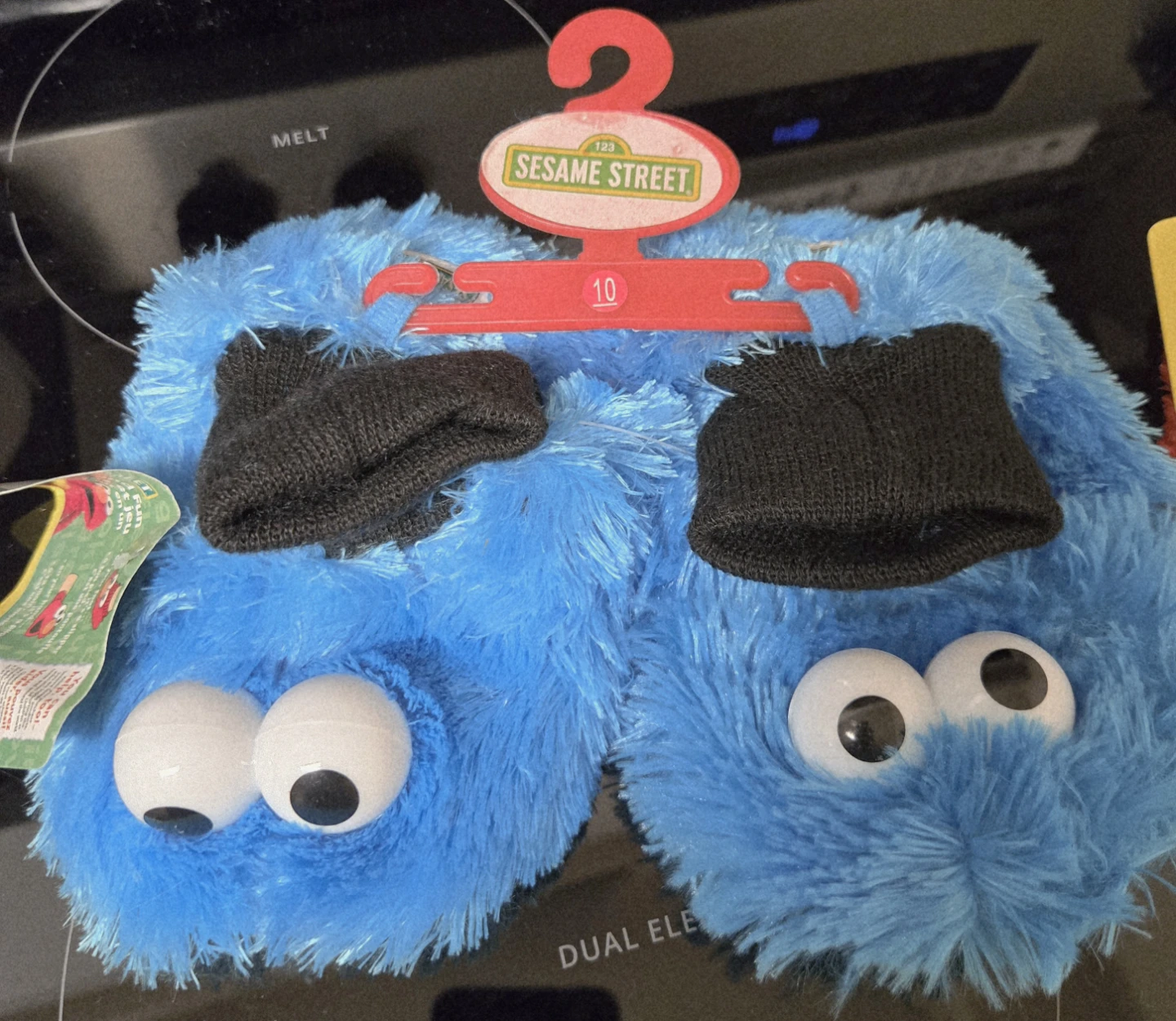 Sesame Street Elmo and Cookie Monster Slipper Puppets - photo 2