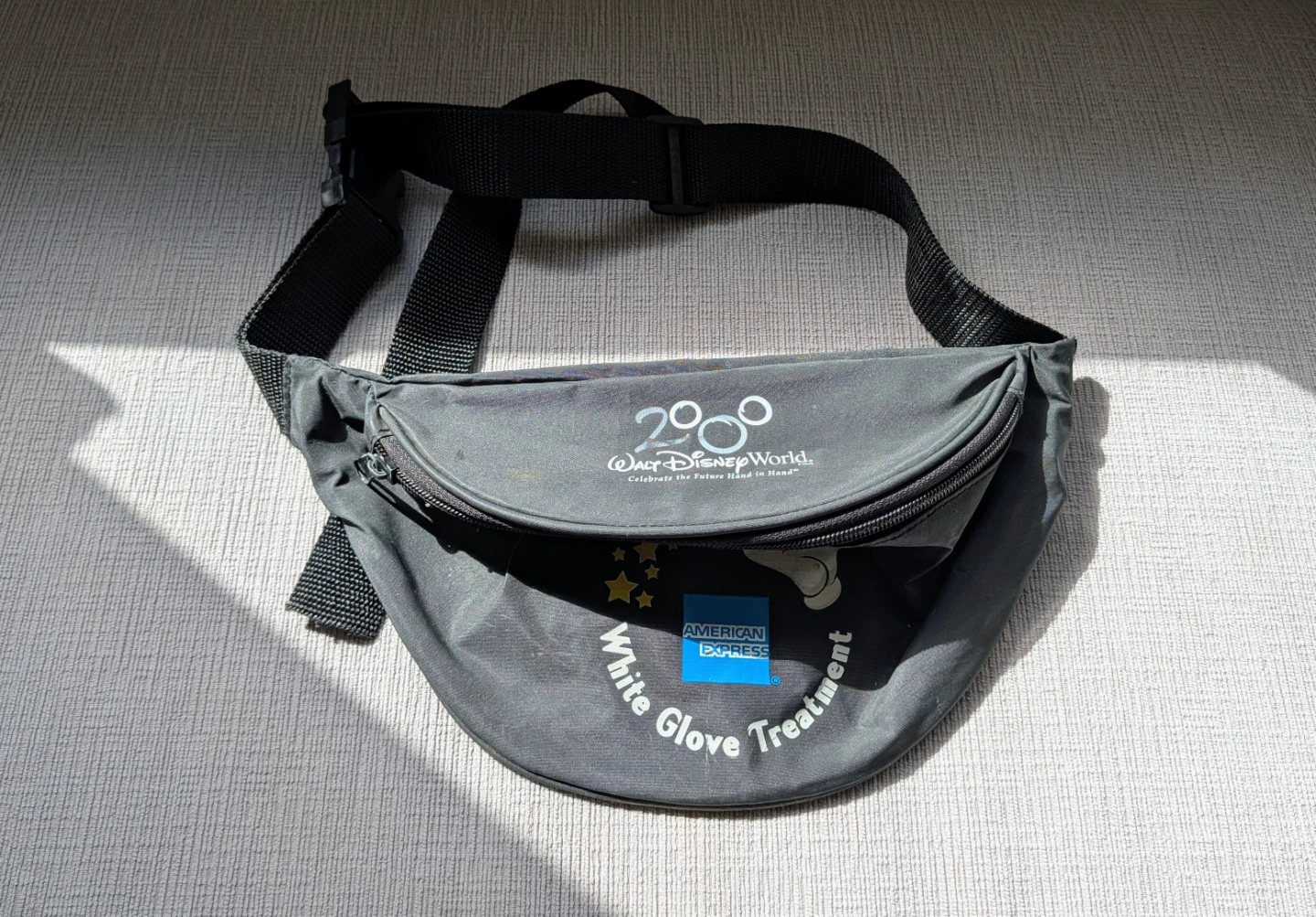 Walt Disney World 2000 American Express Fanny Pack