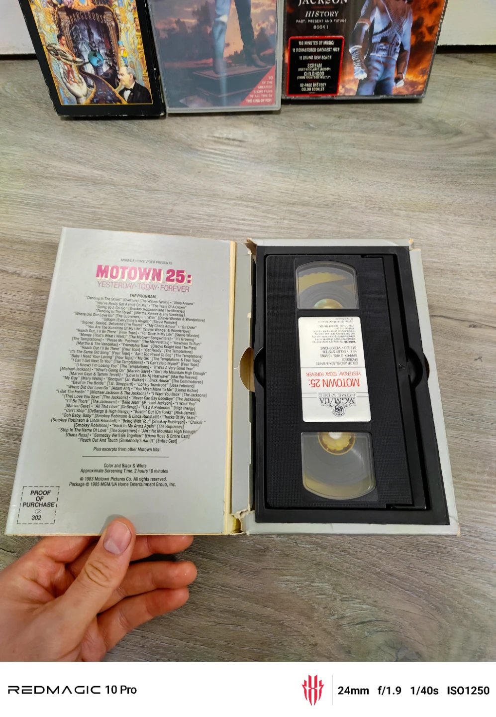 Vintage 80's - 90's Michael Jackson VHS Tapes & CD - photo 5
