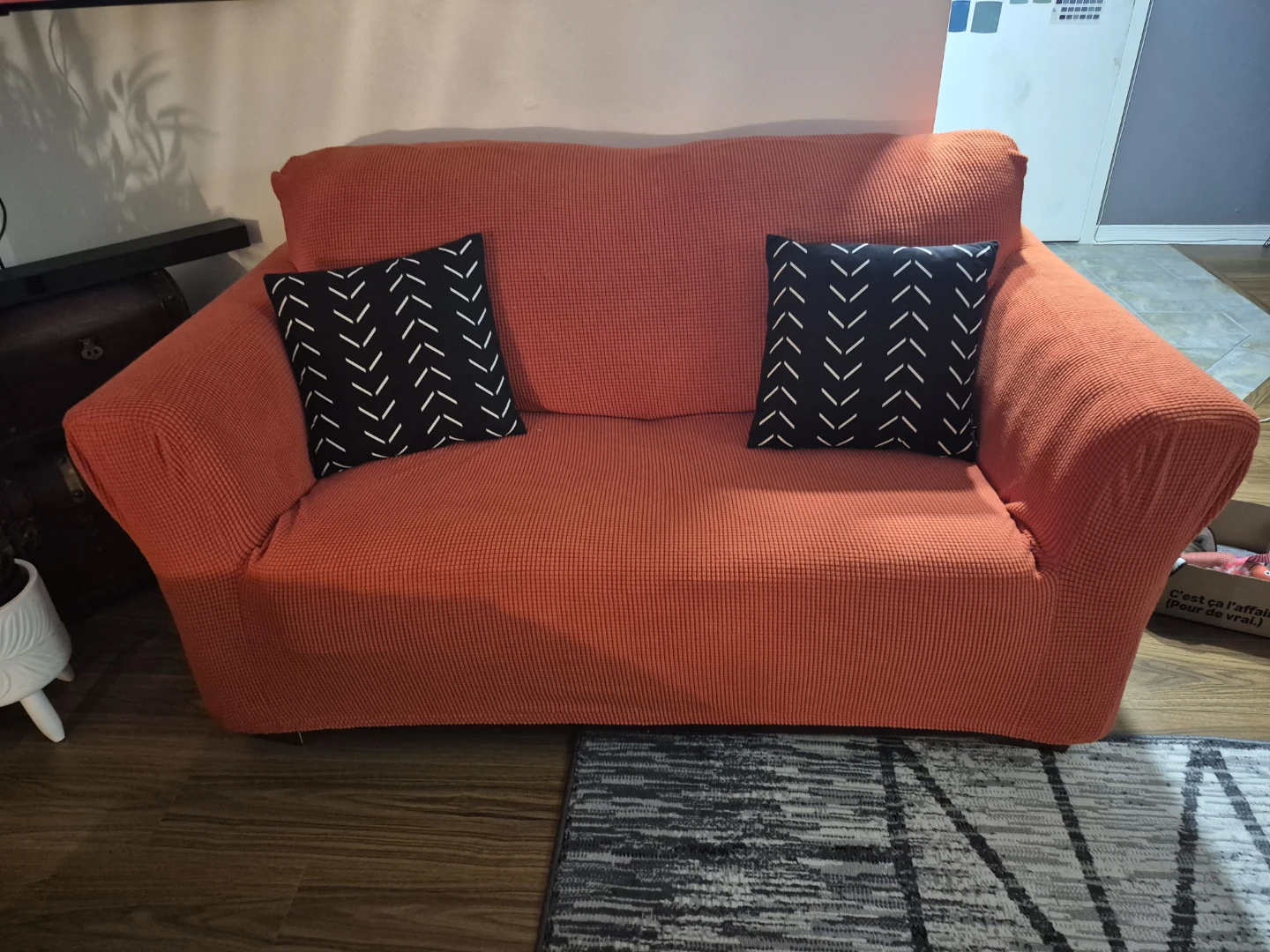 Maroon Leather Loveseat - photo 3