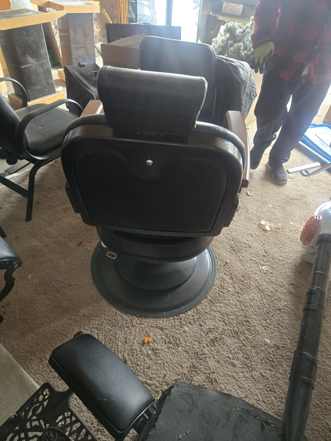 Vintage Barber Chair - photo 2