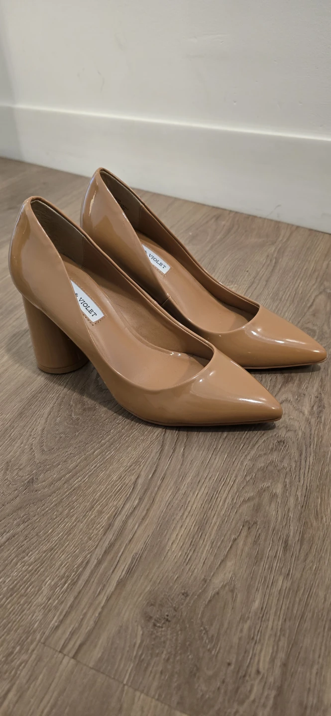 Chelsea & Violet Patent Leather Pumps - photo 2