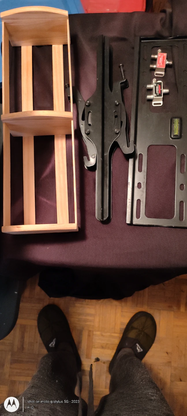 🌱FREE Entertainment Bundle: Punk/Metal CDs + TV Mount & More - photo 2