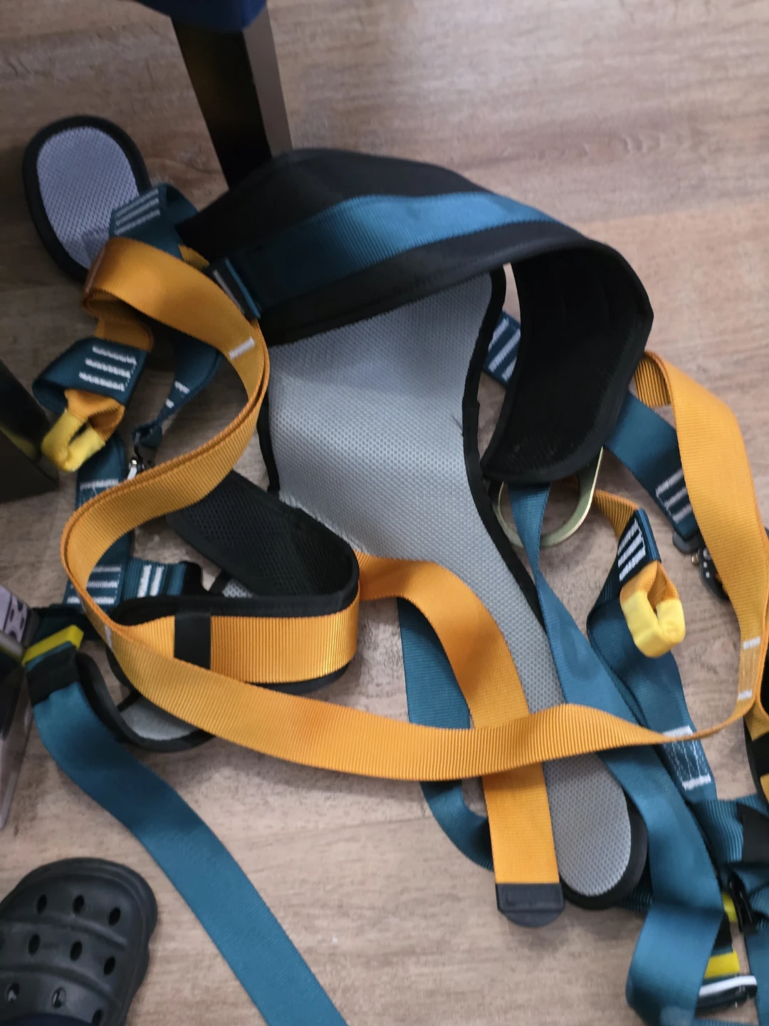 Full Body Safety Harness with Lanyard & Carabiners