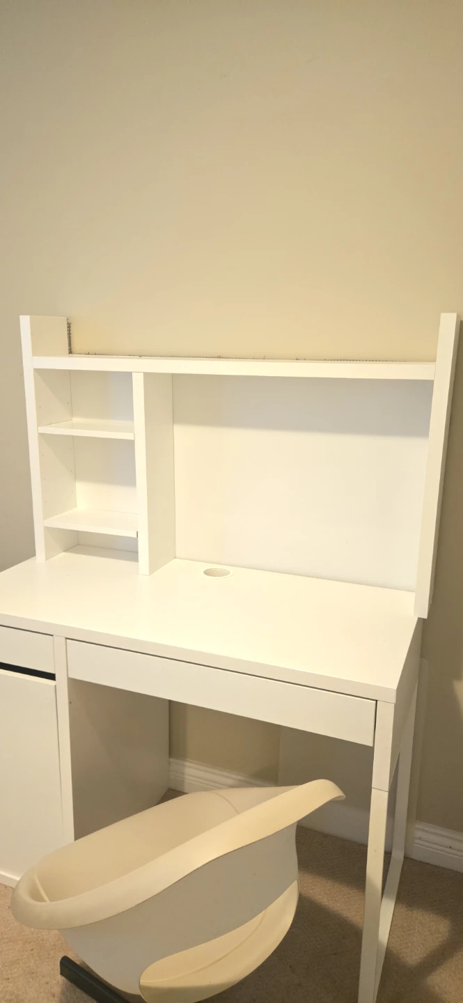 White Desk with Hutch and Storage - photo 2