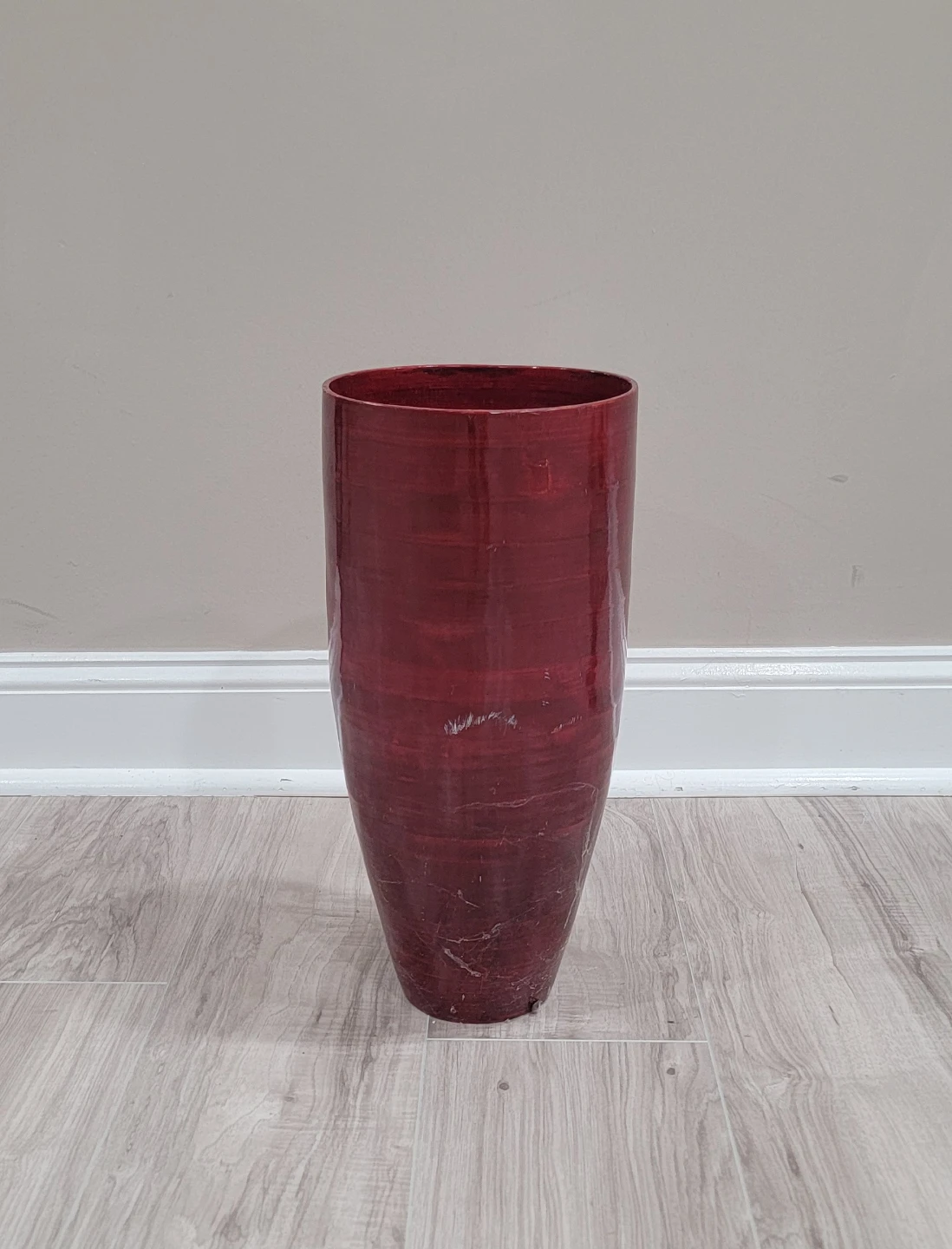 Crimson Floor Vase – Statement Piece!