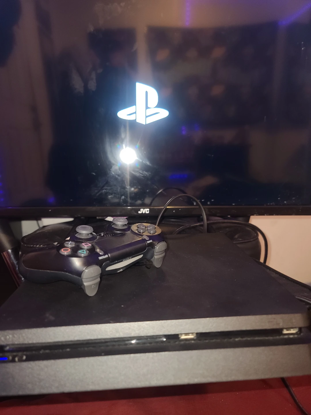 Sony PlayStation 4 Slim Console - photo 2