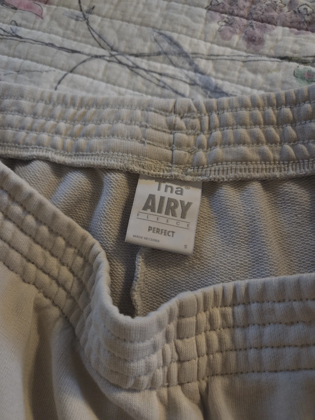 Tna "Airy Fleece" Shorts Size S 🌱