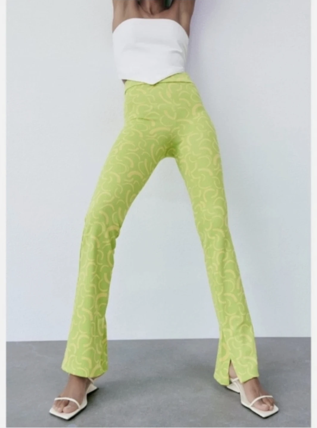 Zara Green Abstract Print Flare Pants NWOT 🌱