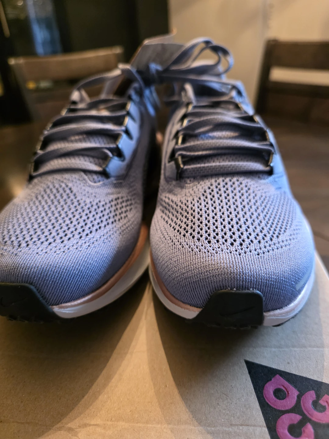 Womens New Nike Running Shoes 7.5 - photo 3