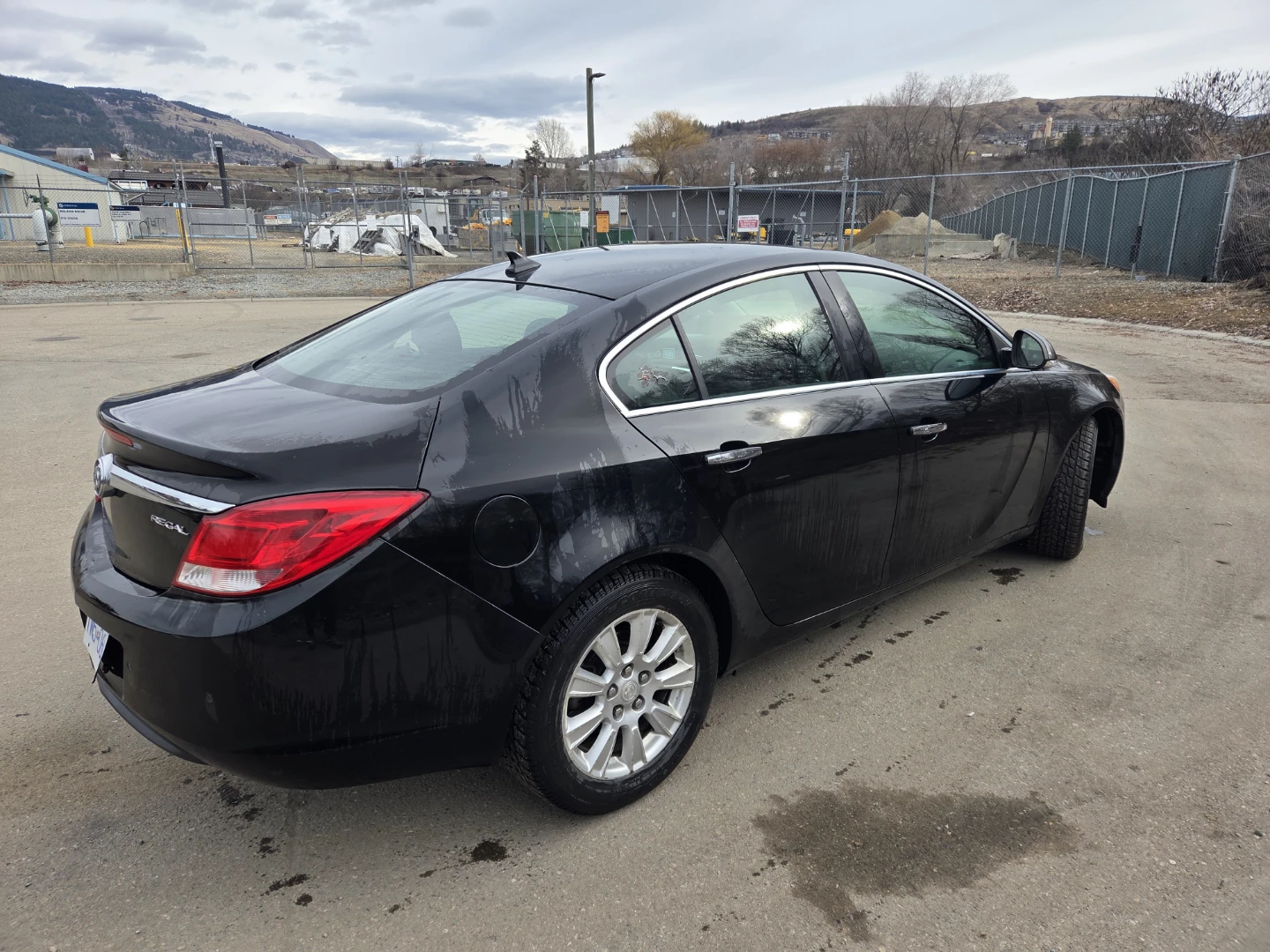 Black Buick Regal Sedan - photo 2