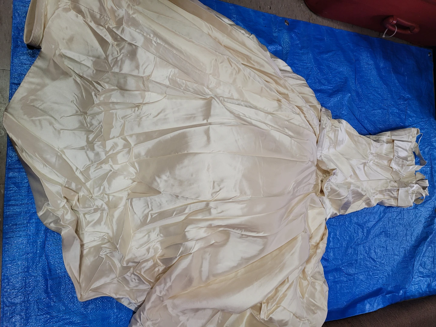 Cream Satin Wedding Dress with Bow Back - photo 2