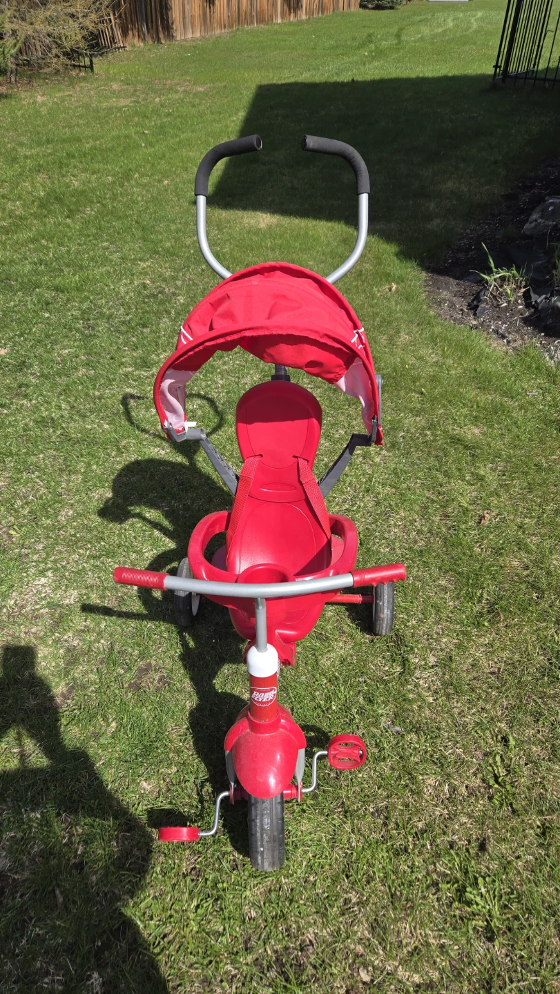 Radio Flyer Tricycle with Push Handle - photo 2