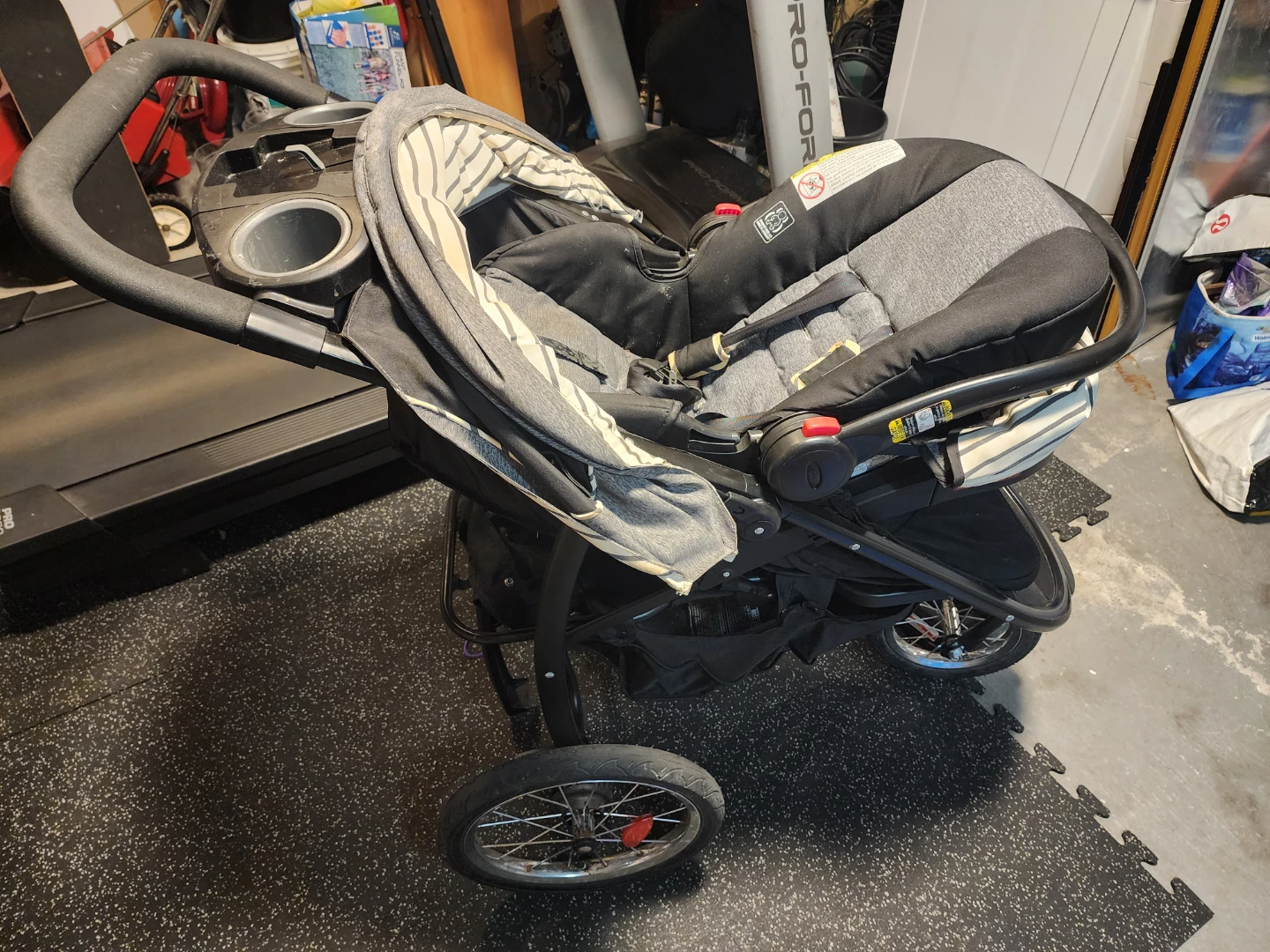 Graco Car Seat and Stroller Travel System - photo 4