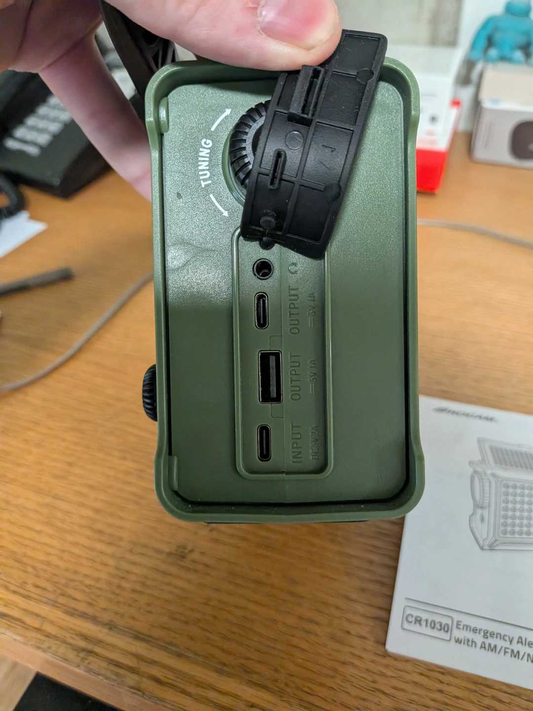 ROCAM CR1030 Emergency Alert Radio with AM/FM/NOAA - photo 4