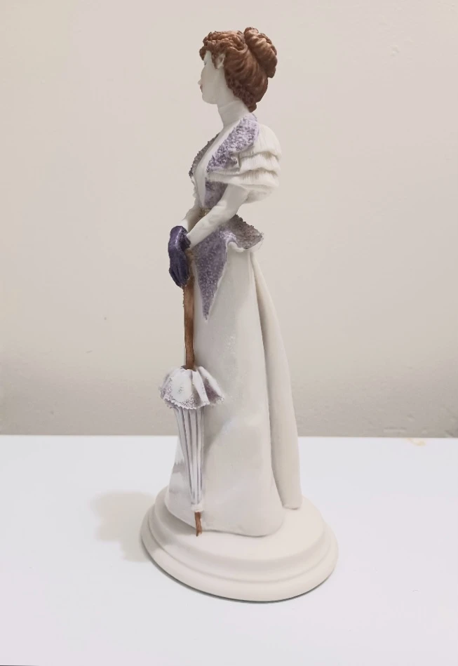 Vtg Handmade M. Salvestrini Figurine - photo 2