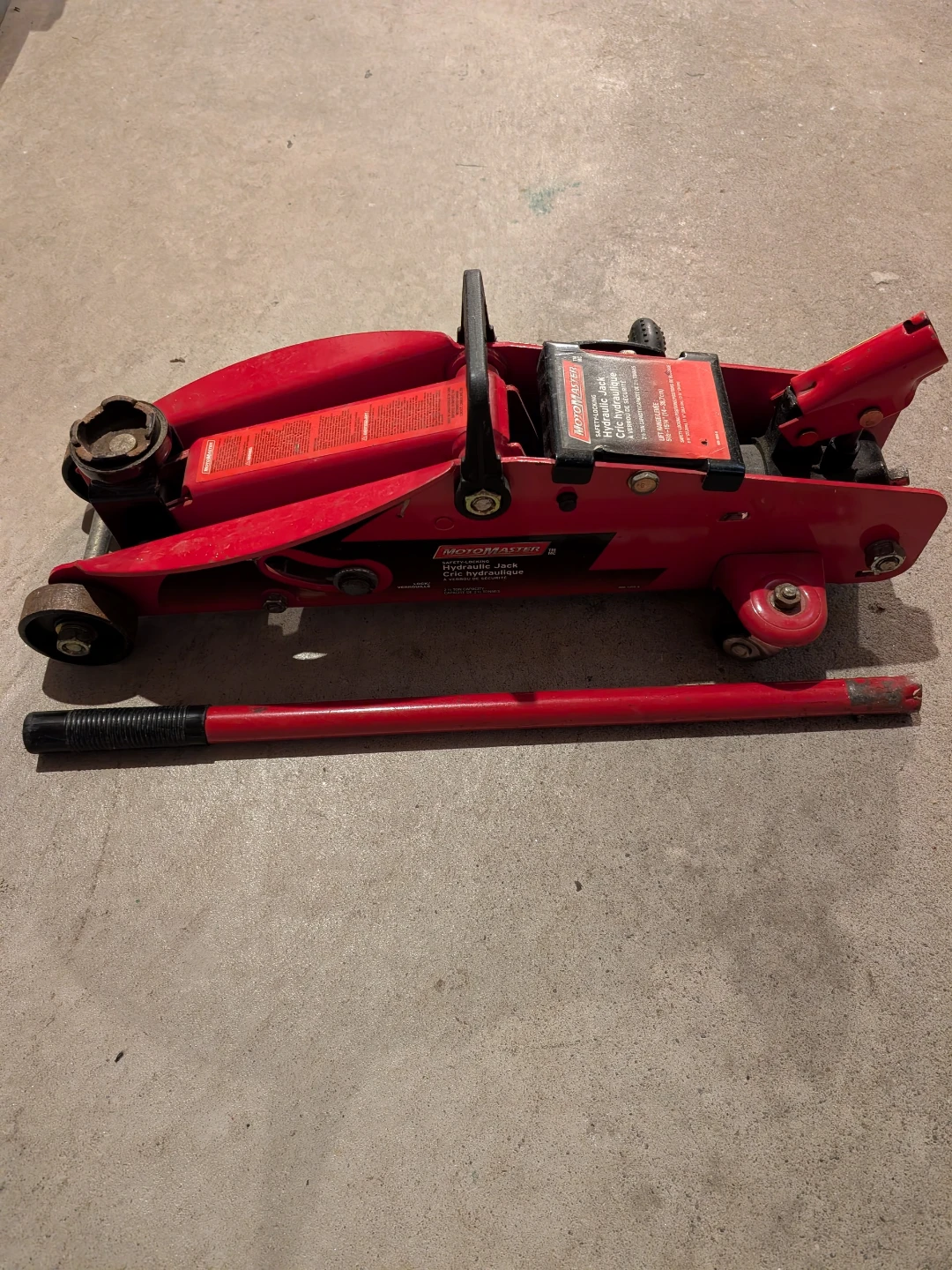Motomaster Hydraulic Floor Jack - 2 Ton - photo 2