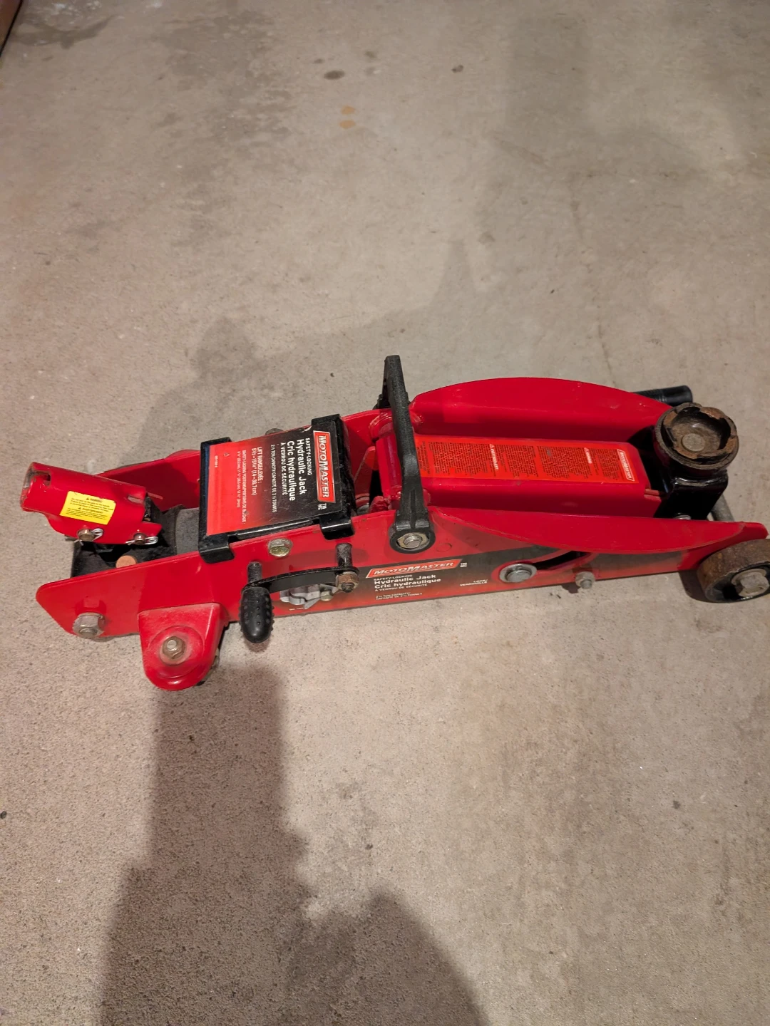 Motomaster Hydraulic Floor Jack - 2 Ton - photo 3