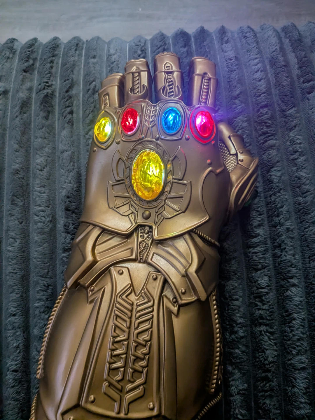 Thanos Infinity Gauntlet Toy with Light-Up Gems